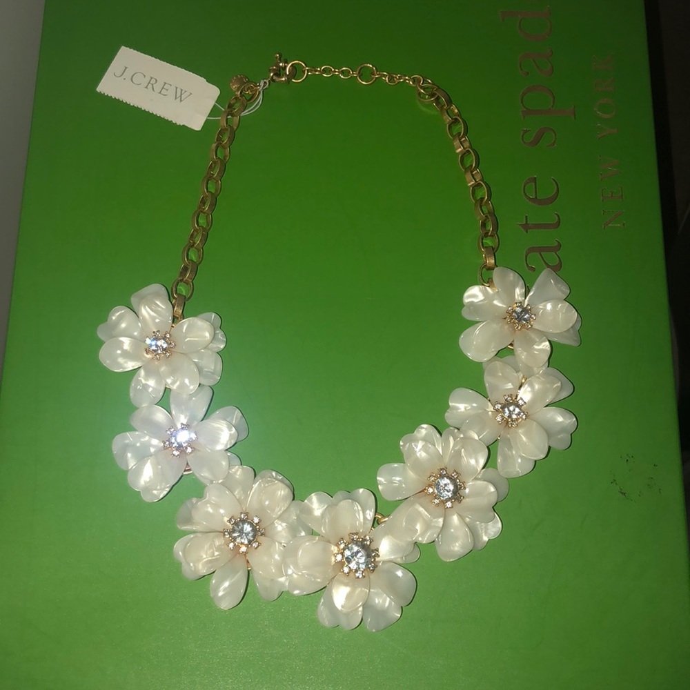 NWT J.Crew Pearlized White Flower Necklace